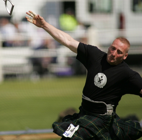 Hammer Throw (Via <a href="http://www.flickr.com/photos/alza06/4917747462/">Alasdair Middleton</a>.)